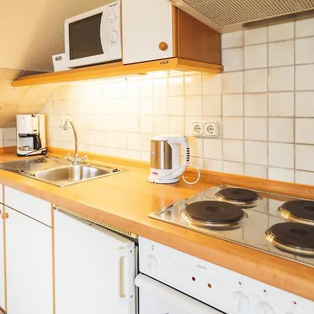 Апартаменты Huus Binnensee Og1, Frisch Renoviert Fuer 2, Ruhige Lage Nahe Suedstrand *