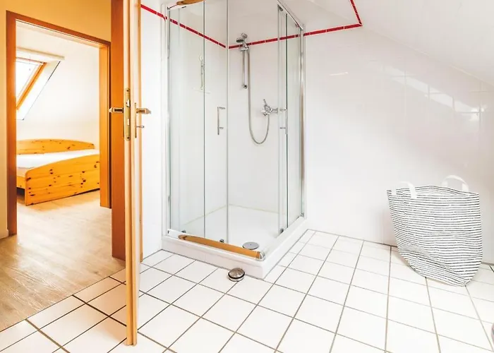 Huus Binnensee Og1, Frisch Renoviert Fuer 2, Ruhige Lage Nahe Suedstrand Апартаменты Фемарн